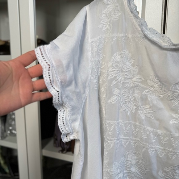 Torrid White Embroidered Challis Short Sleeve Blouse Women’s Plus Size 4 - Picture 2 of 9